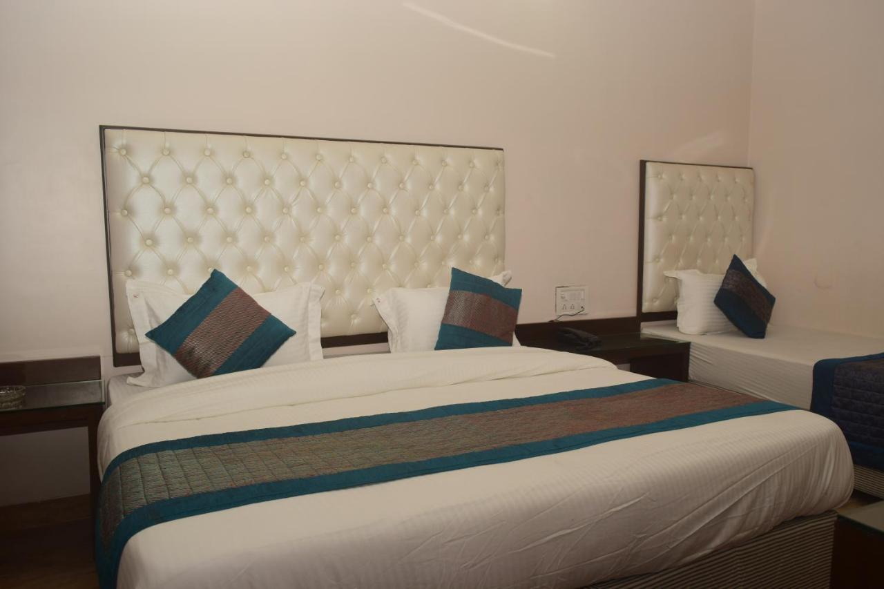 Hotel Kabeer New Delhi @ New Delhi Railway Station Екстер'єр фото