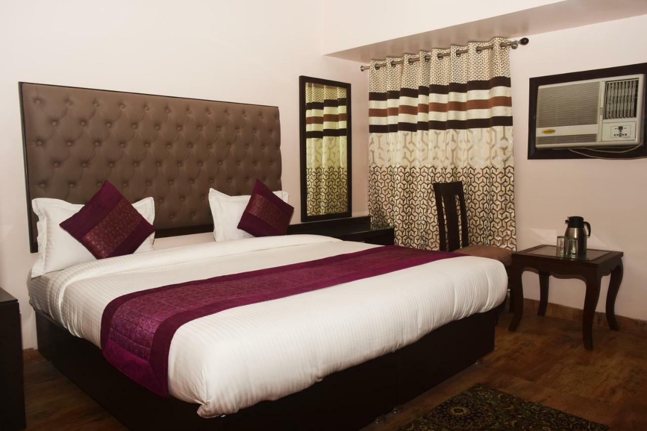 Hotel Kabeer New Delhi @ New Delhi Railway Station Екстер'єр фото