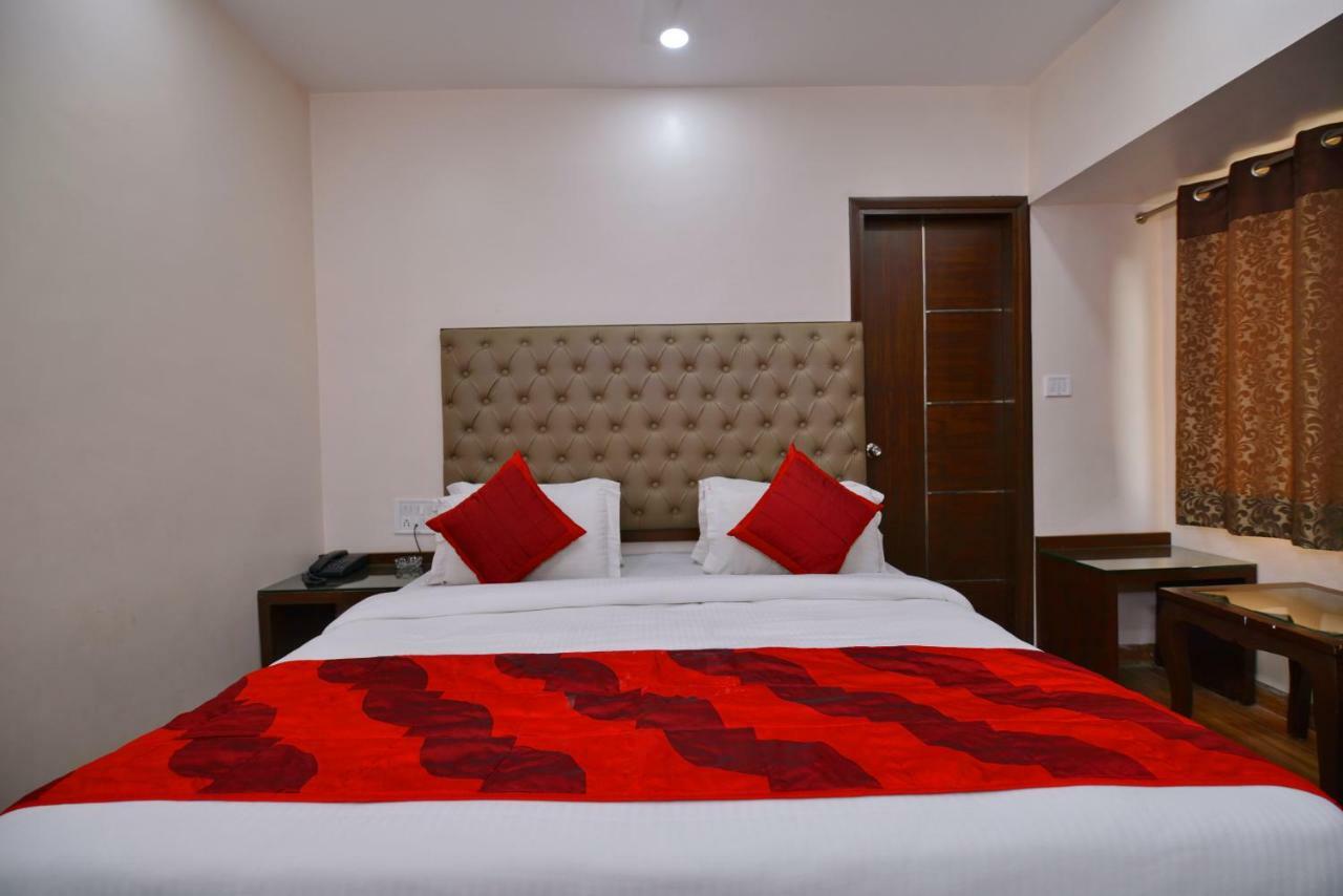 Hotel Kabeer New Delhi @ New Delhi Railway Station Екстер'єр фото