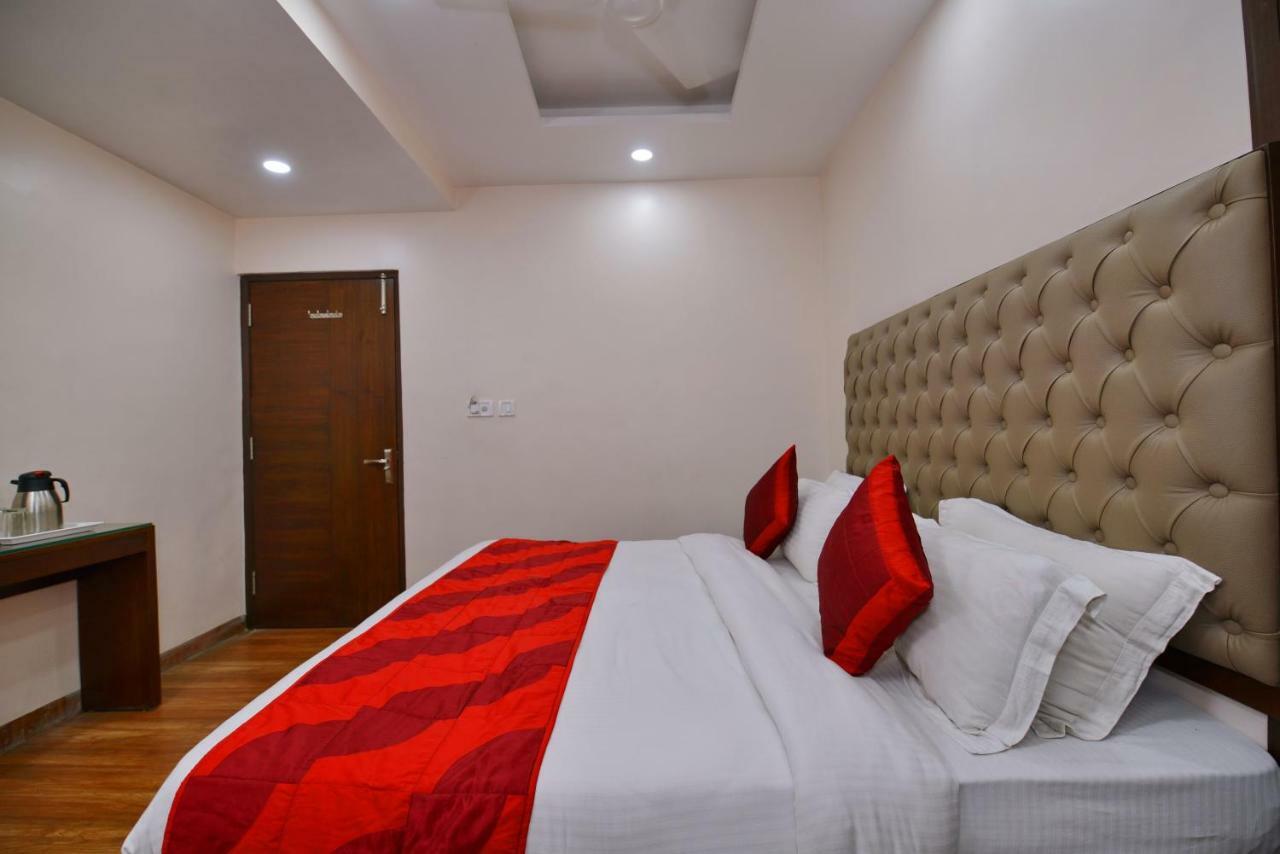 Hotel Kabeer New Delhi @ New Delhi Railway Station Екстер'єр фото