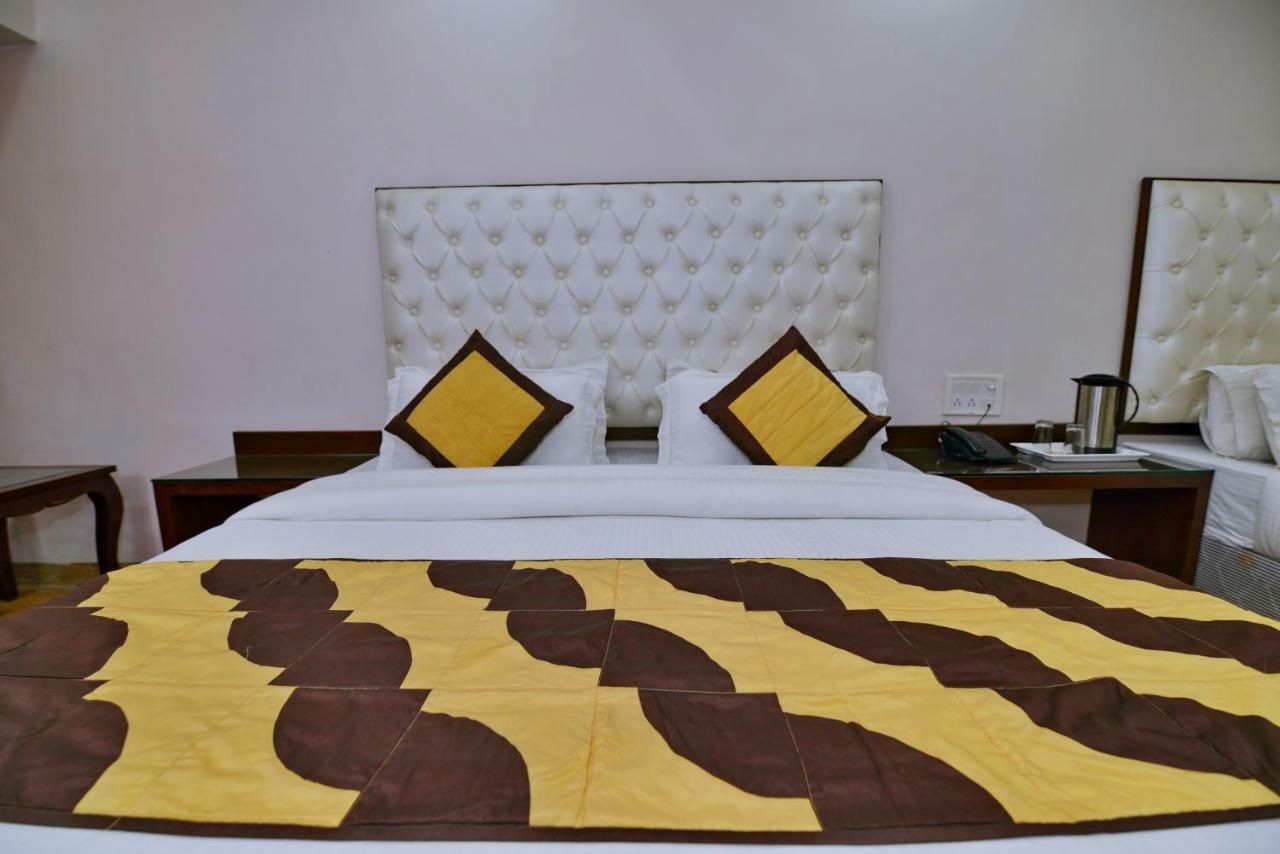 Hotel Kabeer New Delhi @ New Delhi Railway Station Екстер'єр фото